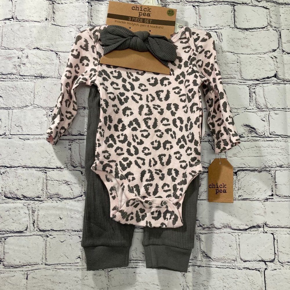 New with tags Chick Pea 3 piece set Size 0-3 months